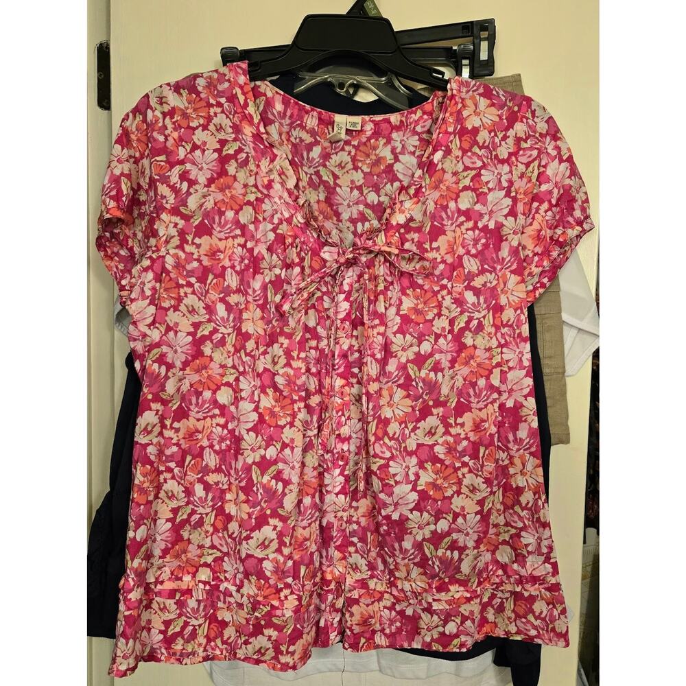 St. John’s Bay Pink Floral Short Sleeve Tie Neck Pullover Blouse - Size XL EUC